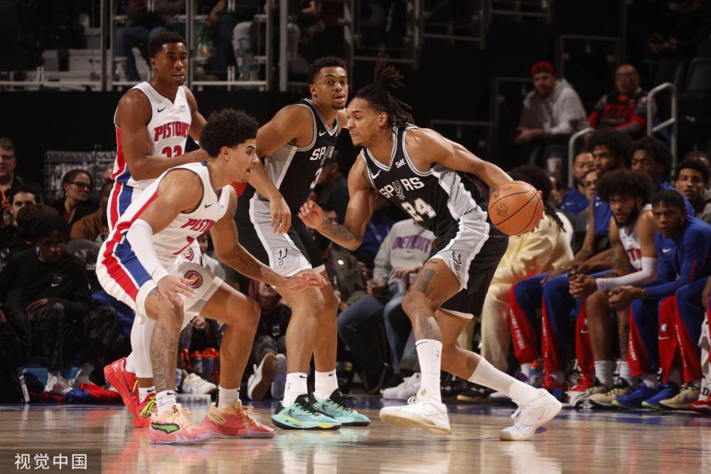 队强势表现 队强势表现